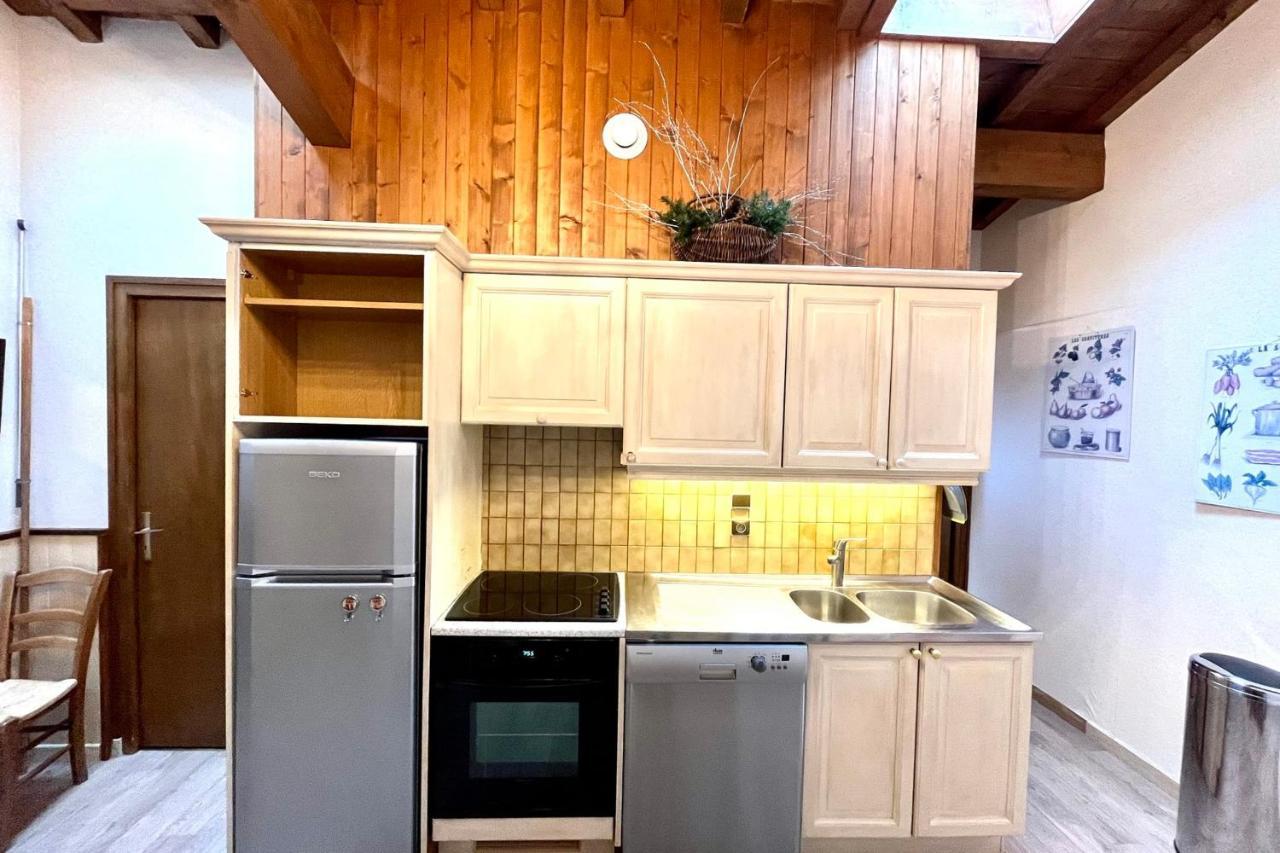 Nice And Bright Apartment In 꽁블루 외부 사진